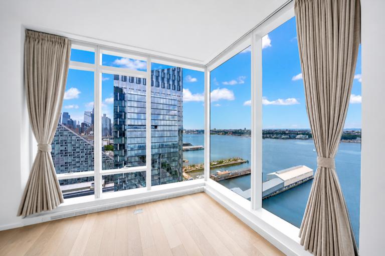 30 Riverside Blvd. 29J Lincoln Square New York NY 10069