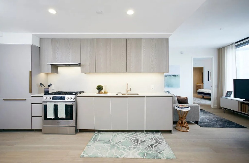 3 Court Square 2805 Long Island City Queens NY 11101