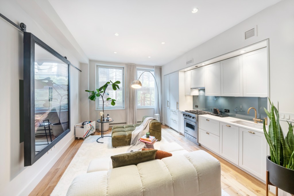 93 Worth Street 207 Tribeca New York NY 10013