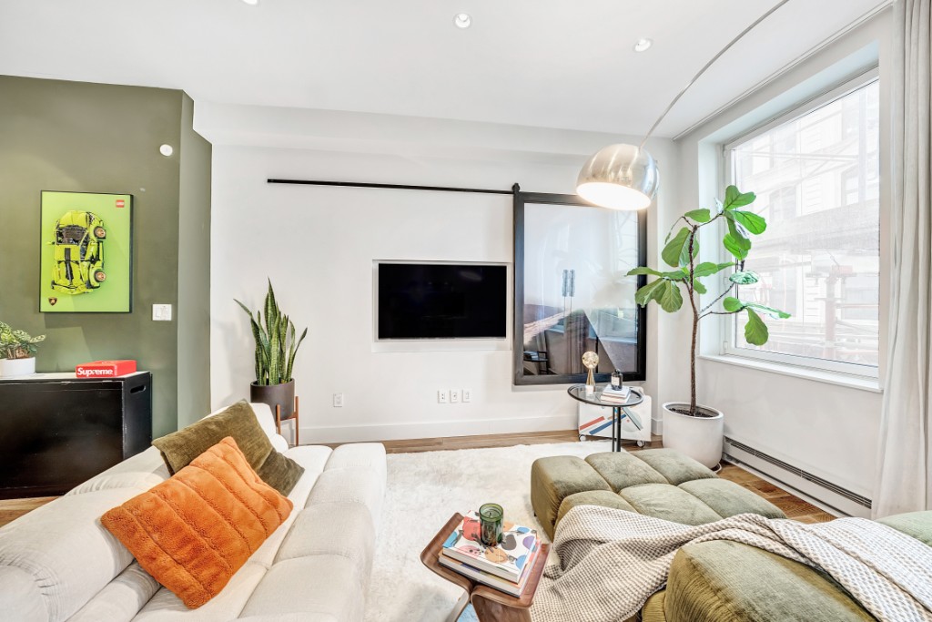 93 Worth Street 207 Tribeca New York NY 10013