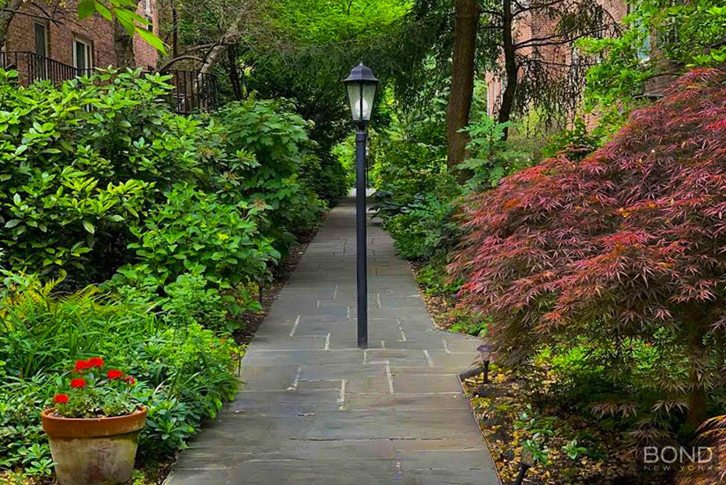 525 East 89th Street Upper East Side New York NY 10128