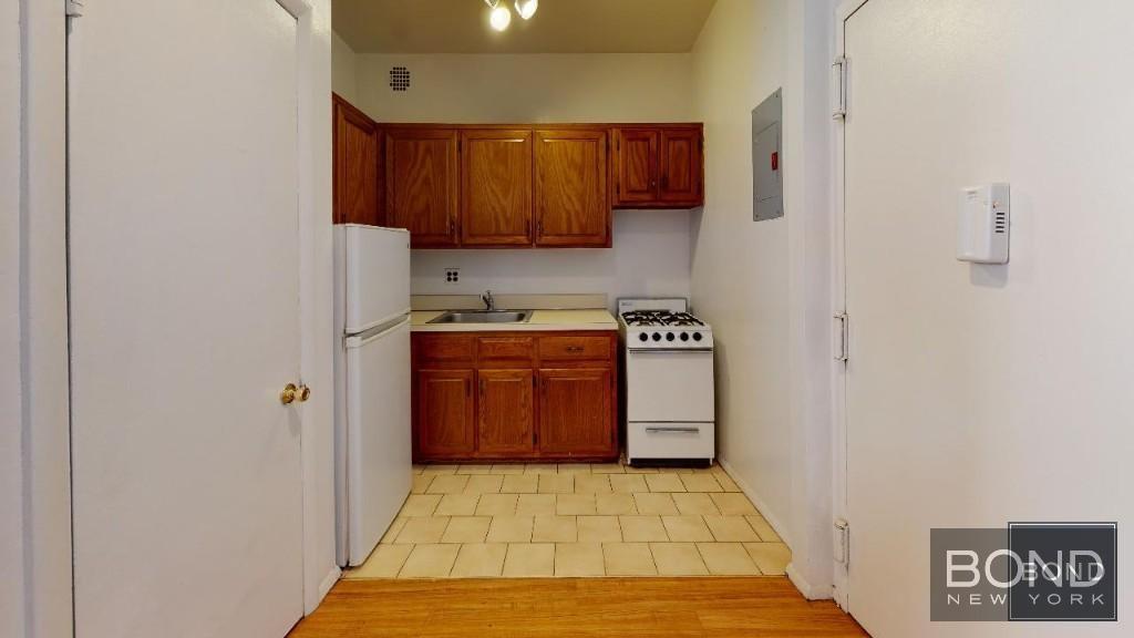 170 West 25th Street Chelsea New York NY 10001