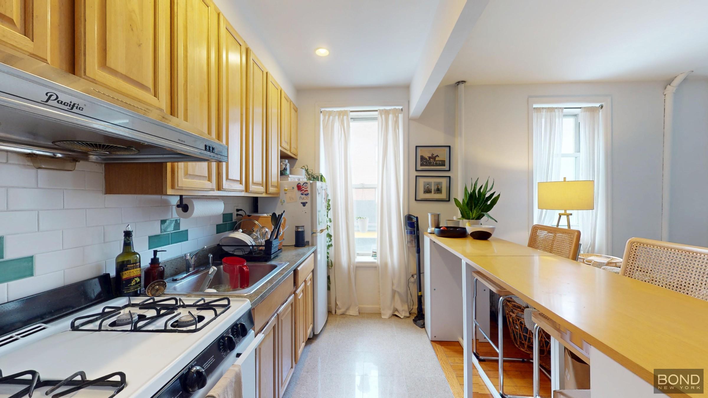 132 Ludlow Street 2 Lower East Side New York NY 10002