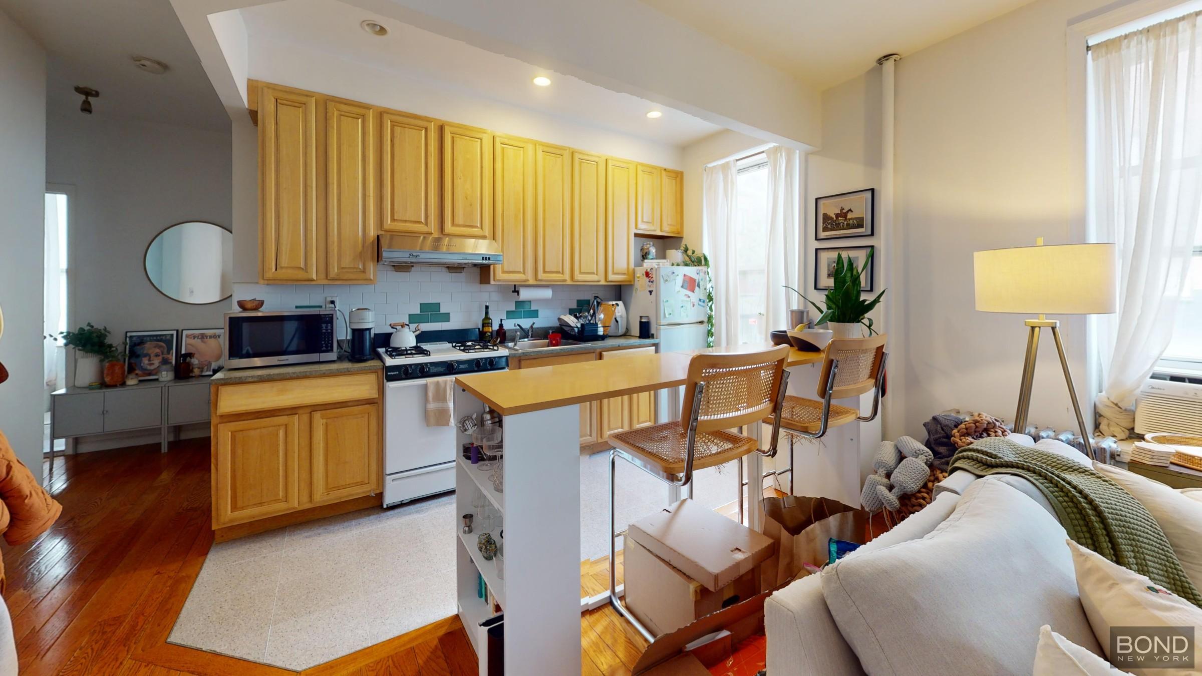 132 Ludlow Street 2 Lower East Side New York NY 10002