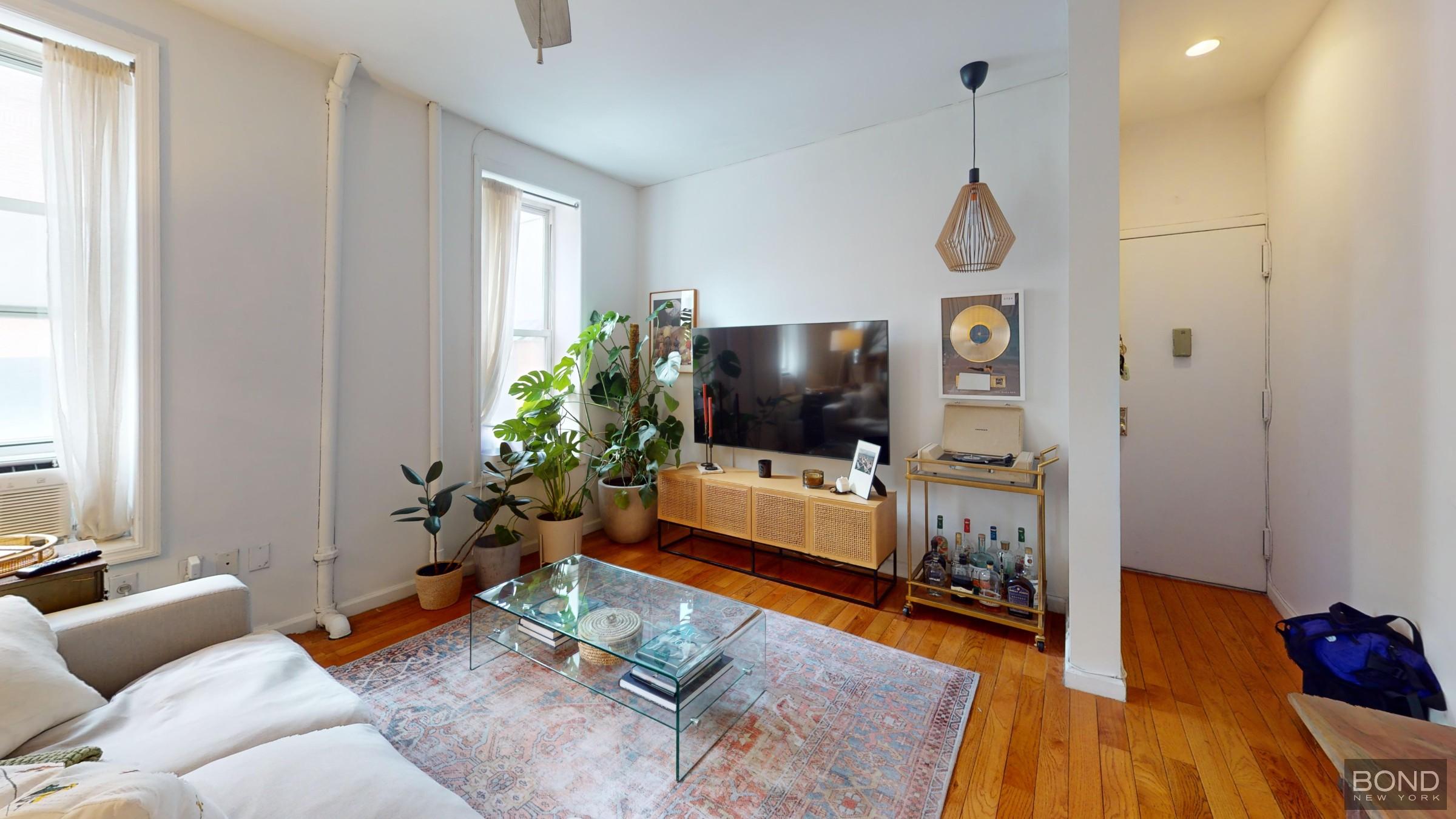 132 Ludlow Street 2 Lower East Side New York NY 10002