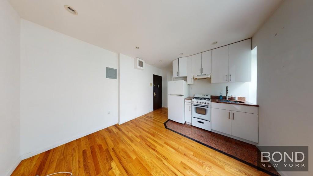 214 First Avenue 3 E. Greenwich Village New York NY 10009
