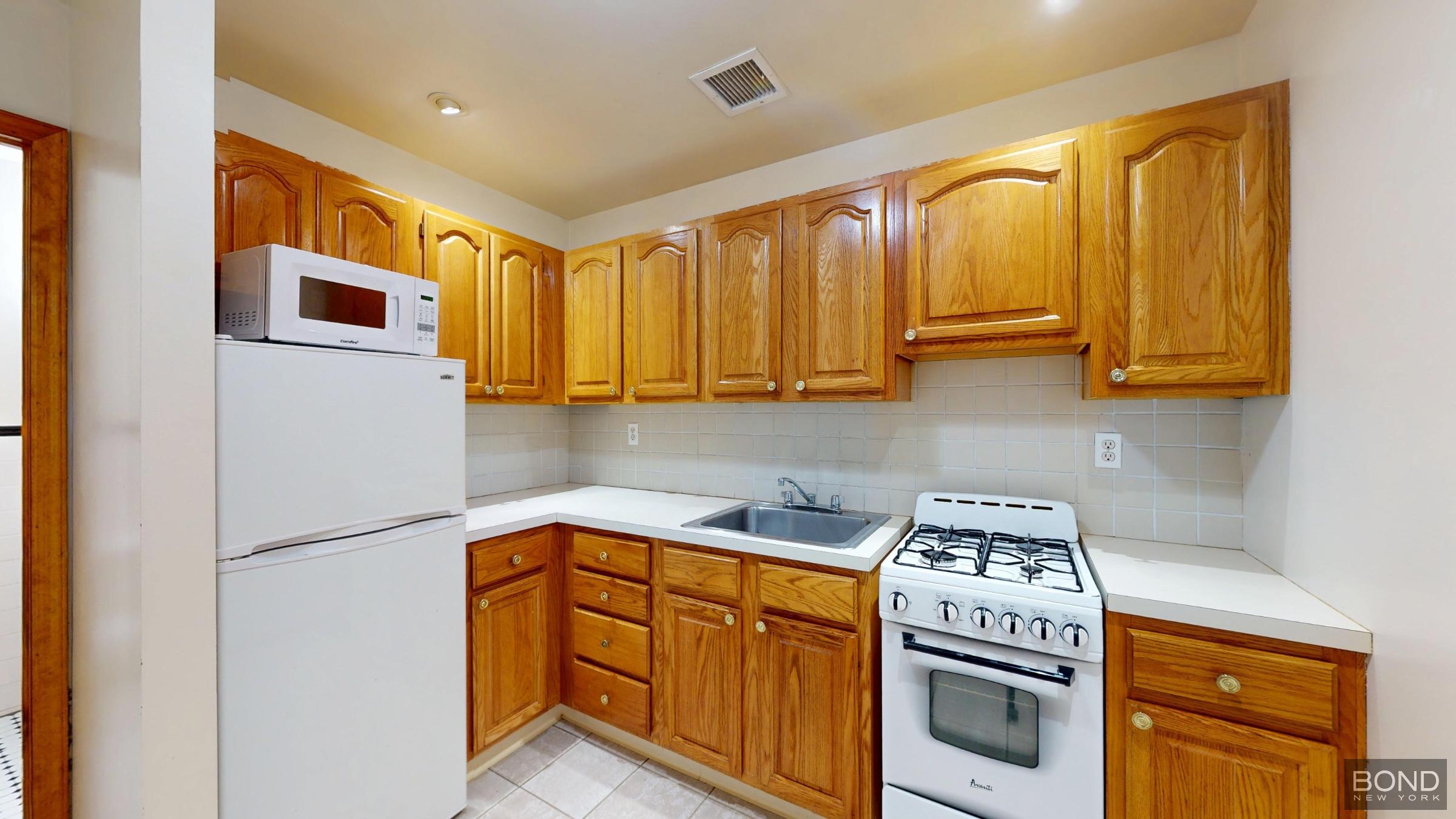 243 West 72nd Street 3 Upper West Side New York NY 10023