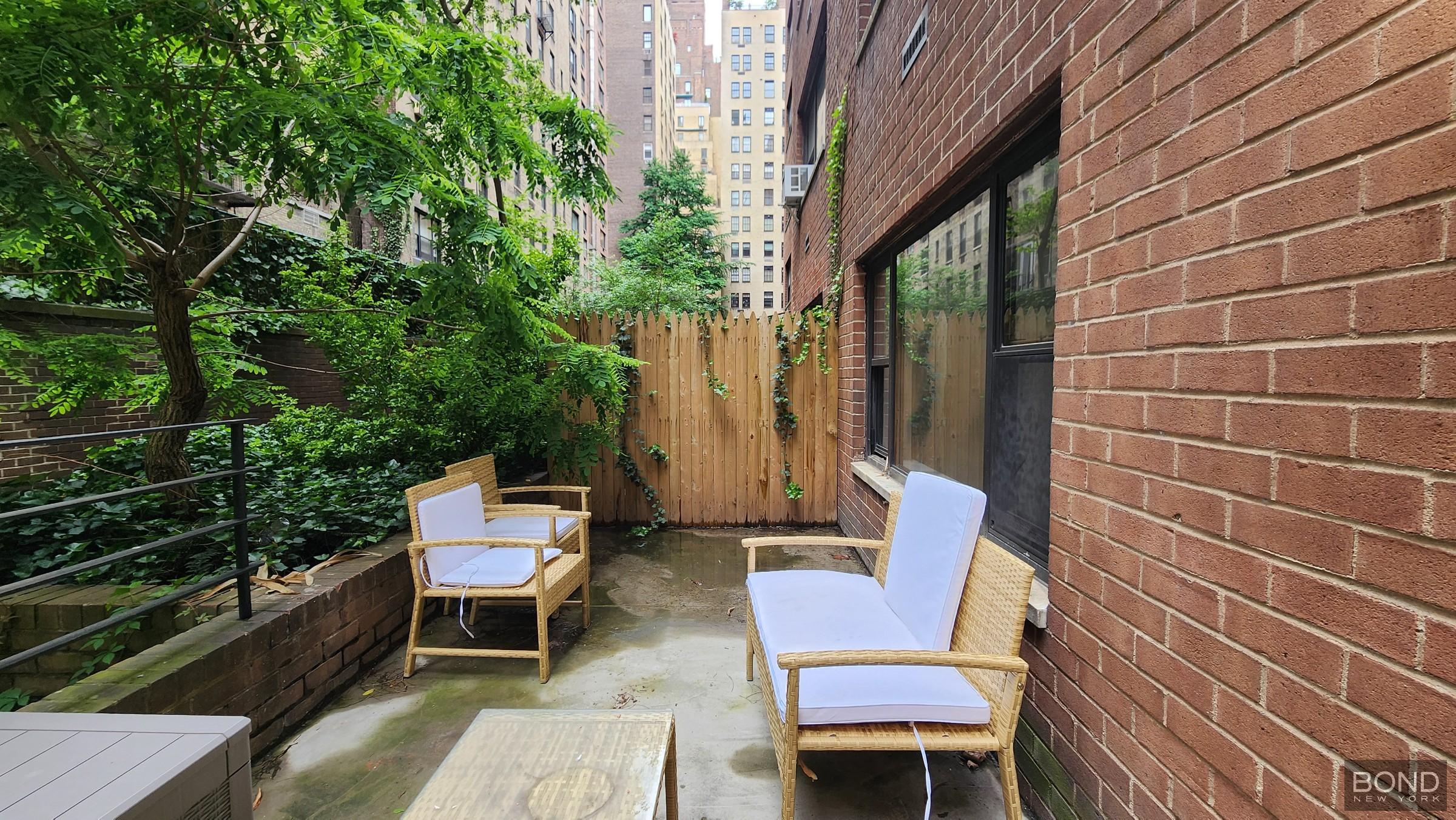 405 East 56th Street, New York, NY - 3,660 USD/ month