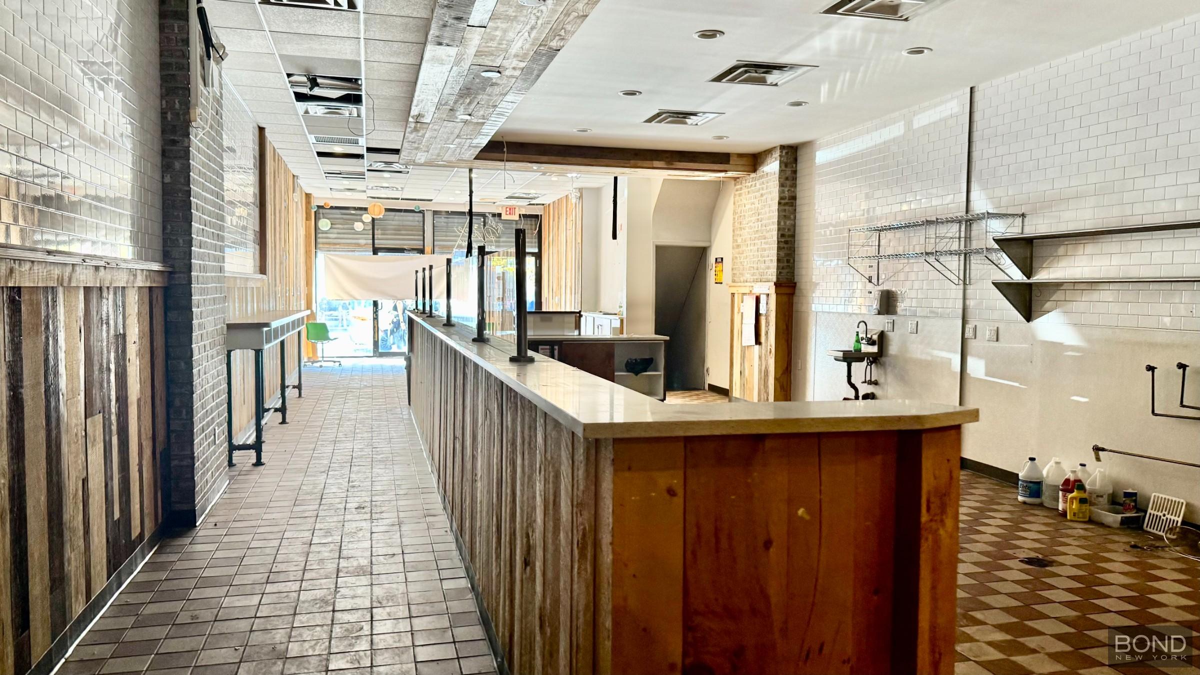 35-07 Broadway, Queens, NY - 12,000 USD/ month