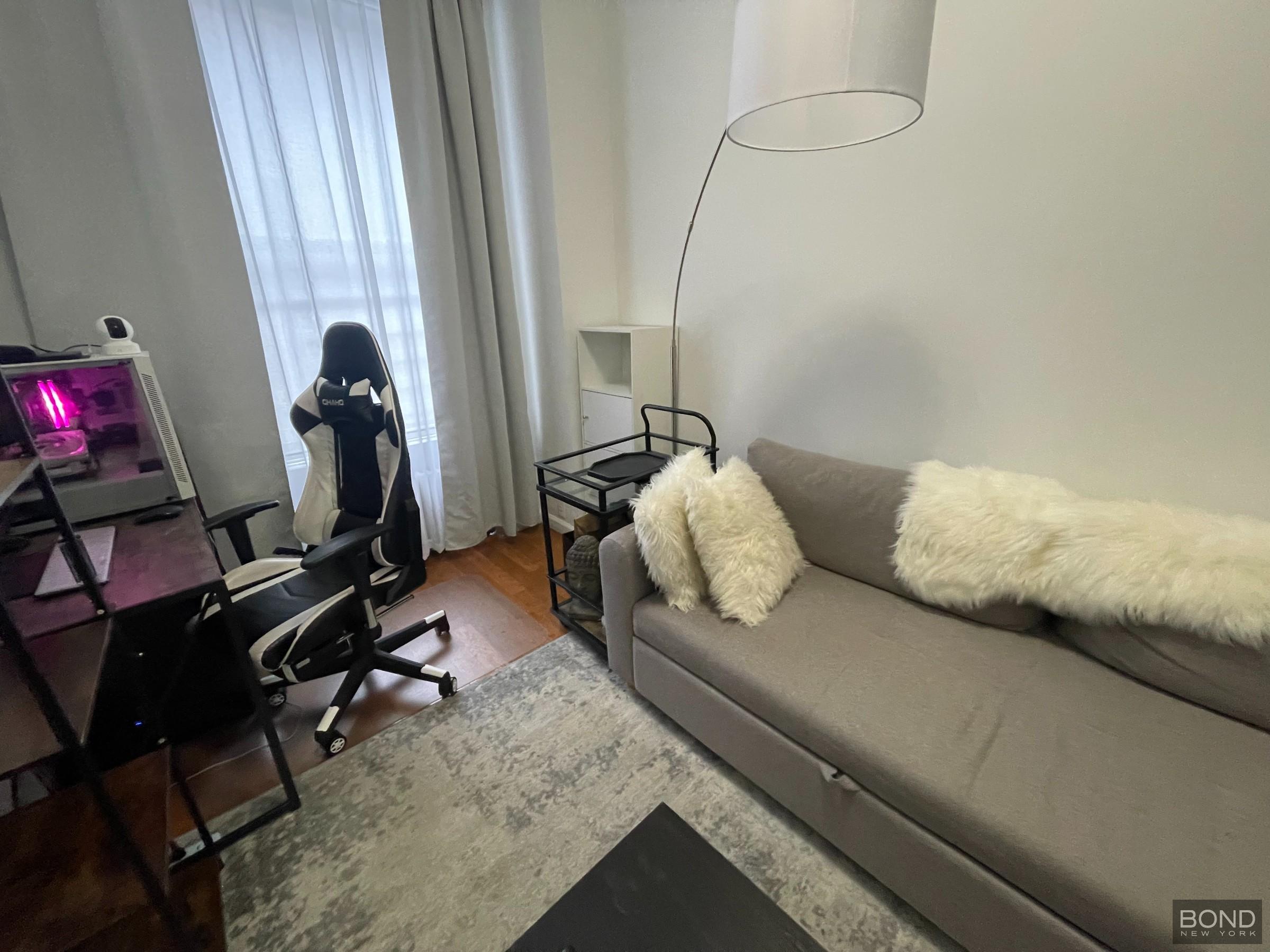 360 West 53rd Street 1E Clinton New York NY 10019