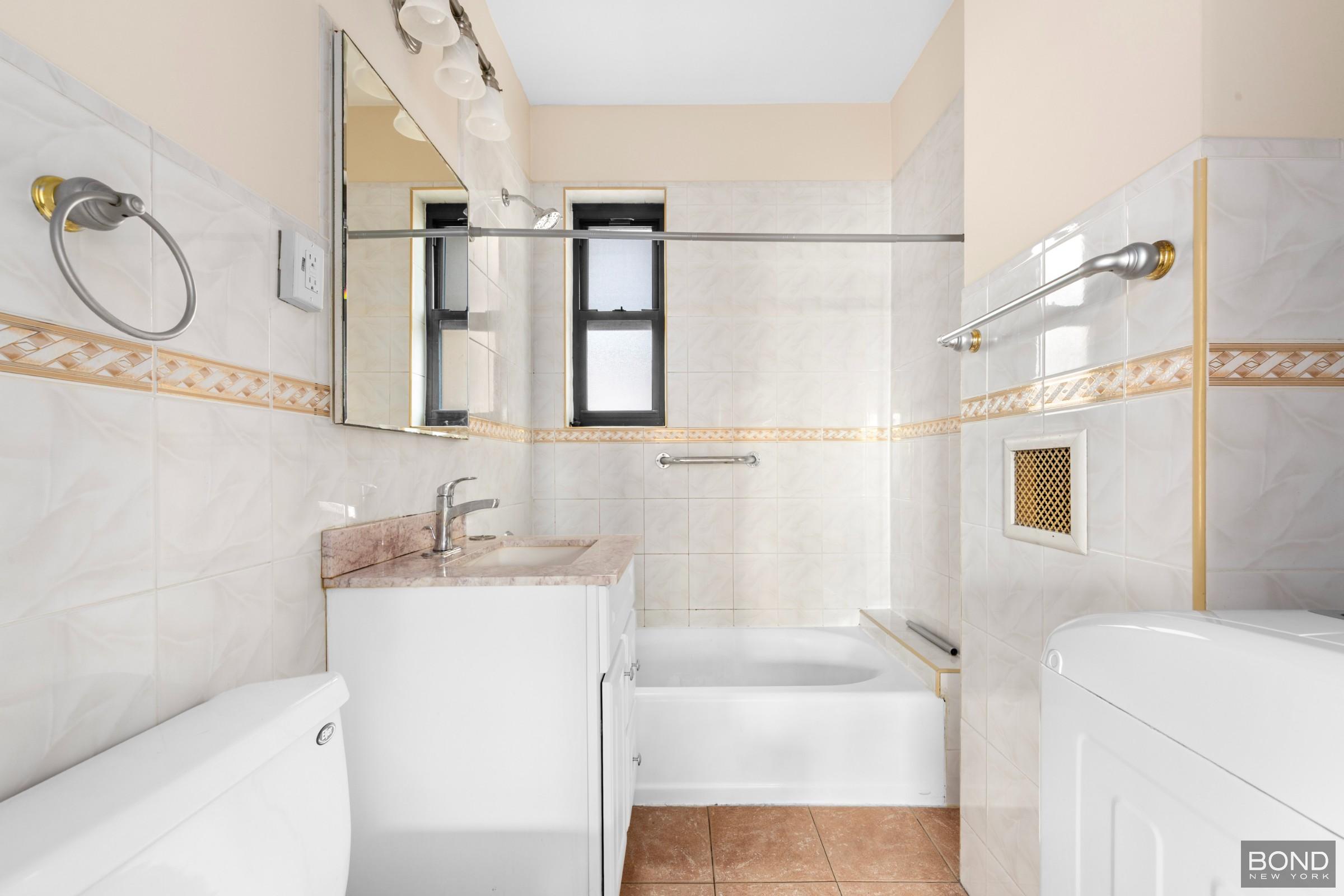 84-02 Beverly Road 2D Kew Gardens Queens NY 11415