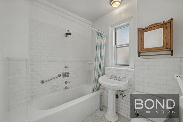 345 West 55th Street 9GH Clinton New York NY 10019