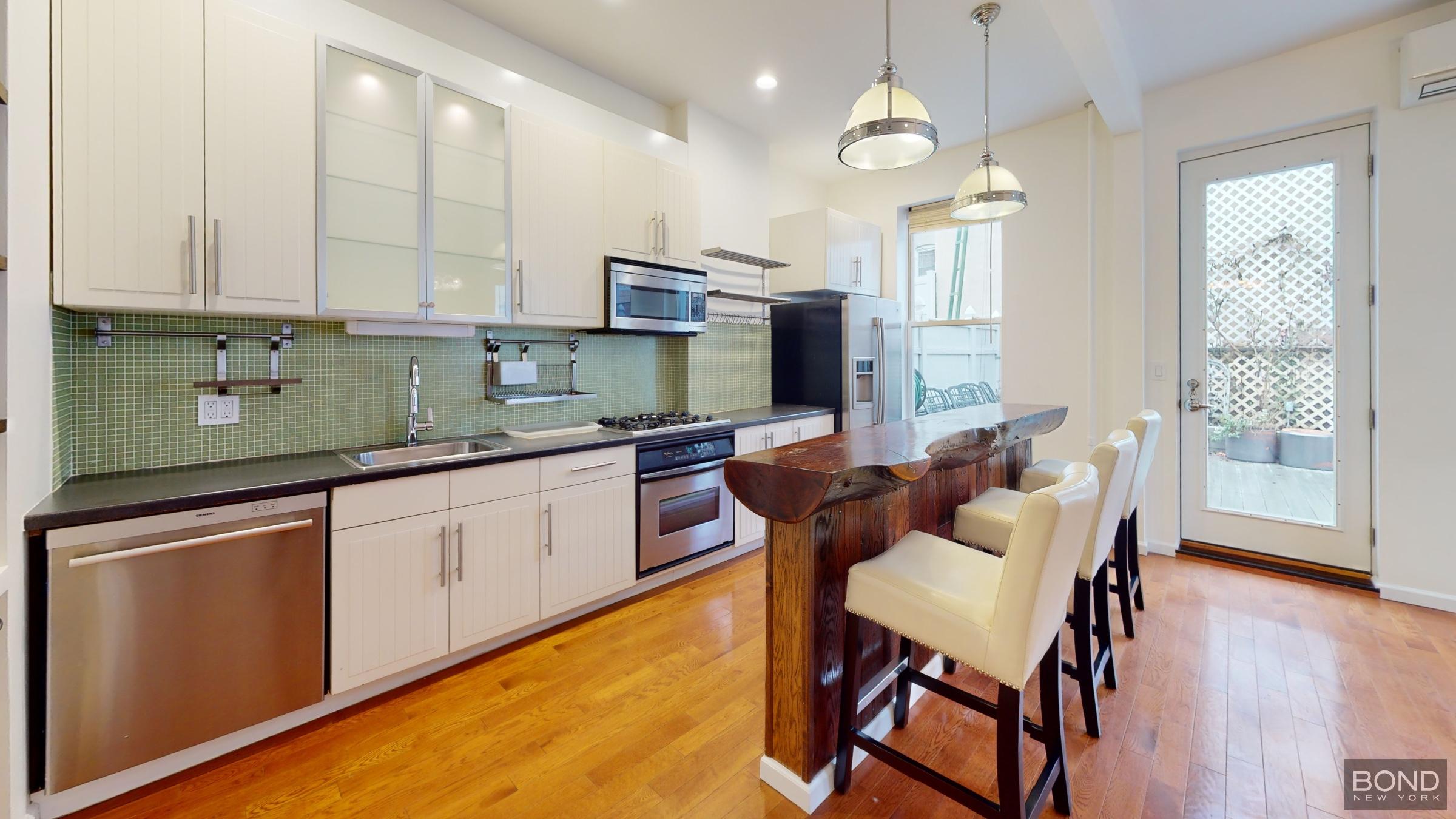 60-21 Putnam Avenue 1st Floor Ridgewood Queens NY 11385