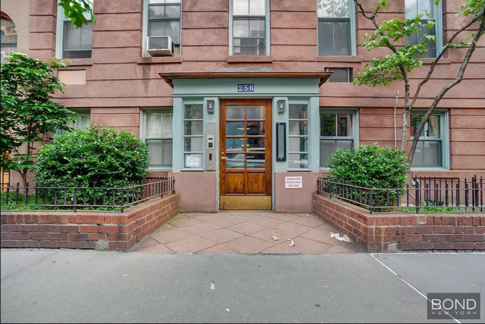 256 West 21st Street 1D Chelsea New York NY 10011