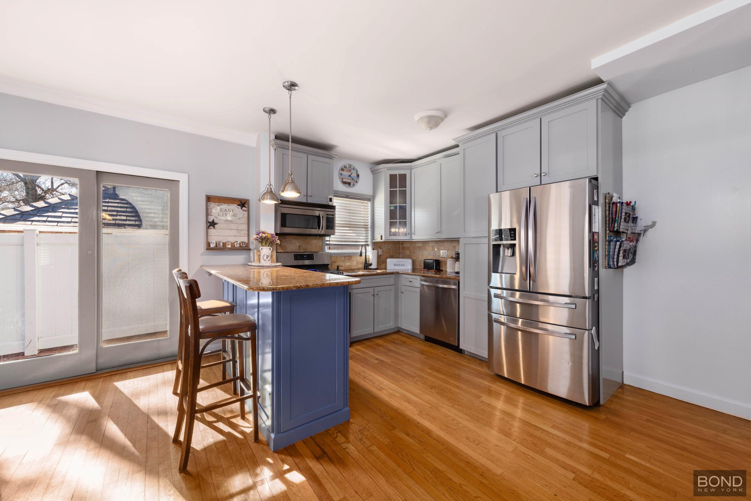 60-82 70th Street Middle Village Queens NY 11378