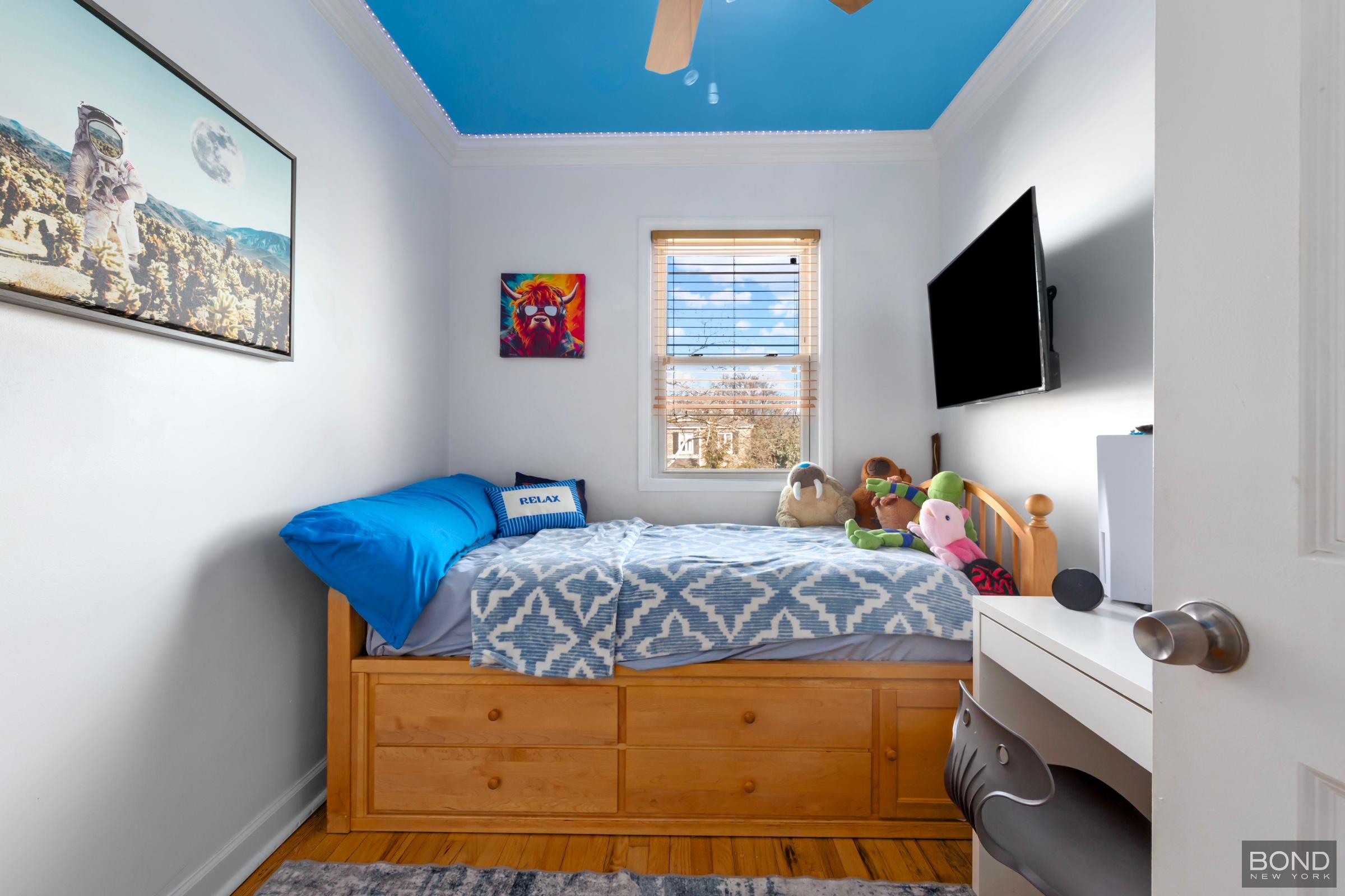 60-82 70th Street Middle Village Queens NY 11378