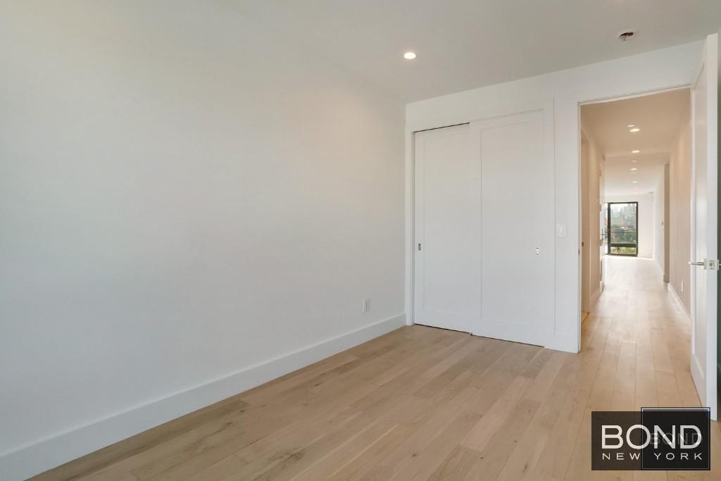 11-07 Welling Court 3D Astoria Queens NY 11102