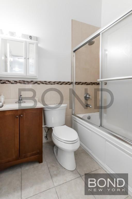 71 West 10th Street Greenwich Village New York NY 10011