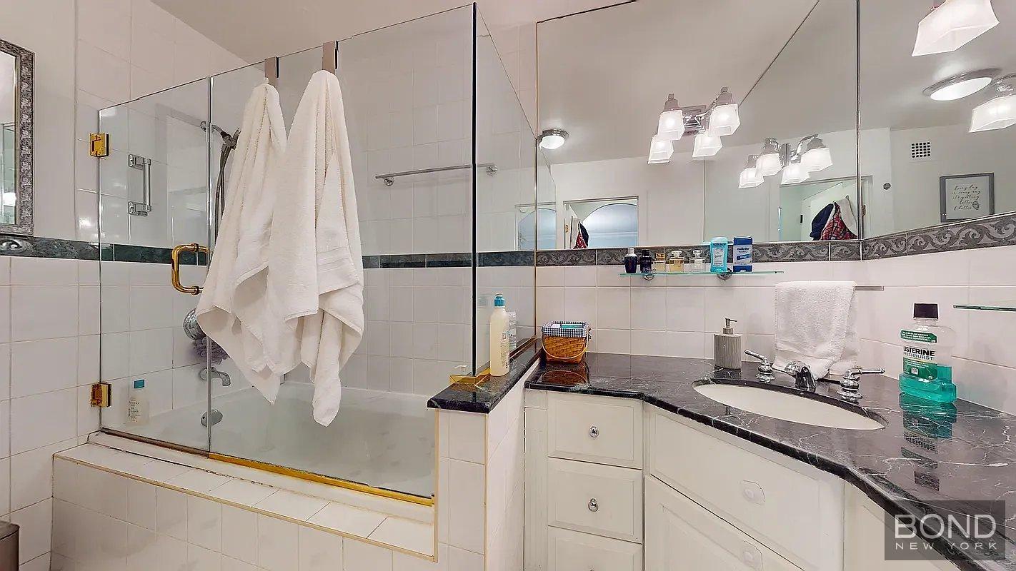 401 East 74th Street 6E Upper East Side New York NY 10021