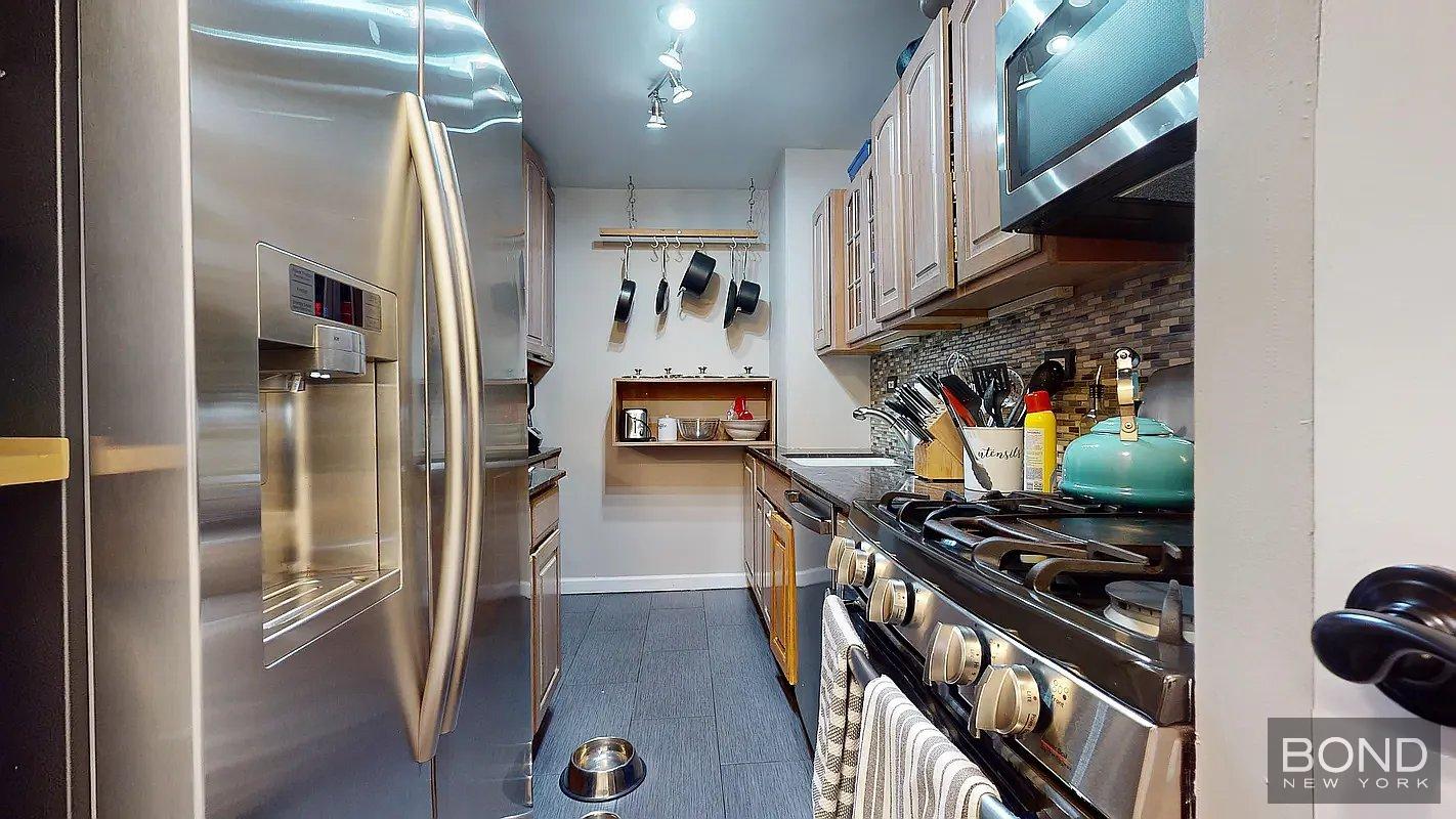 401 East 74th Street 6E Upper East Side New York NY 10021