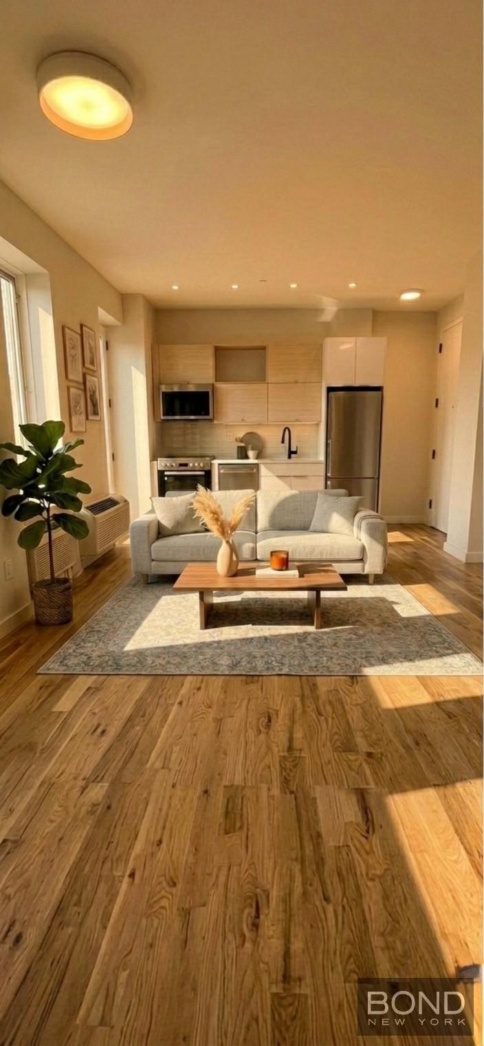 699 East 6th Street 301 E. Greenwich Village New York NY 10009