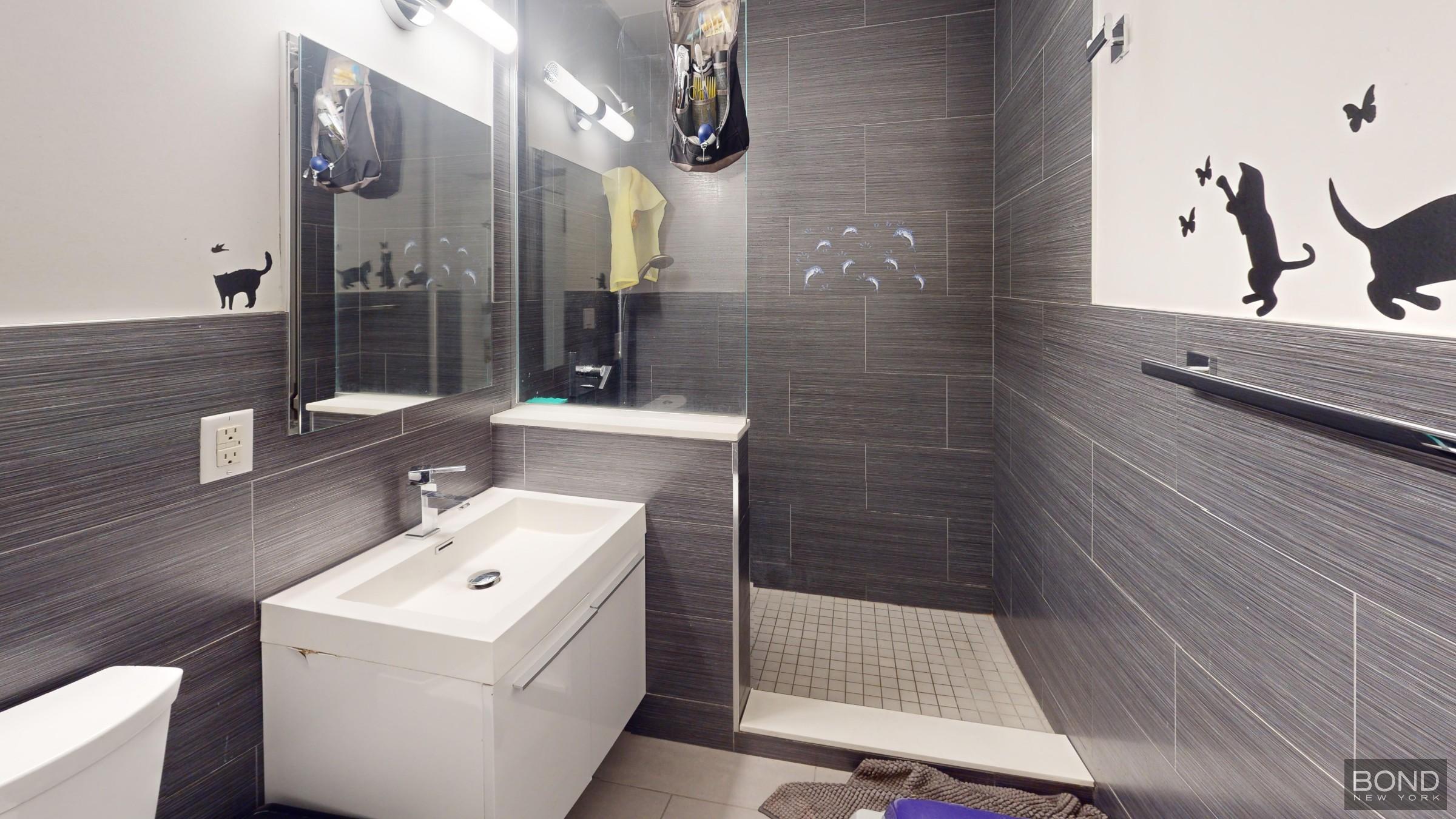 235 West 70th Street 2G Lincoln Square New York NY 10023