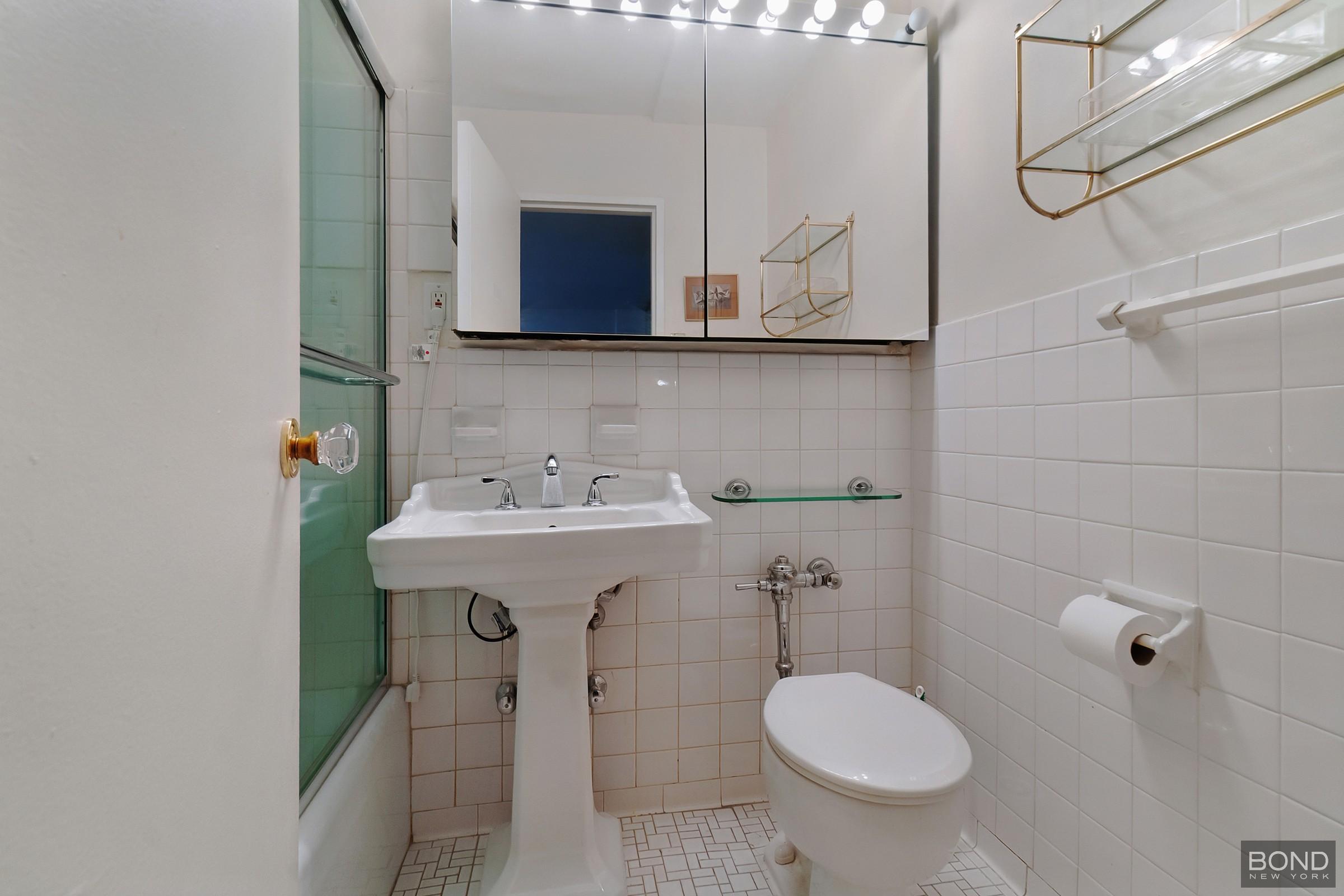 301 East 64th Street 9L Upper East Side New York NY 10065