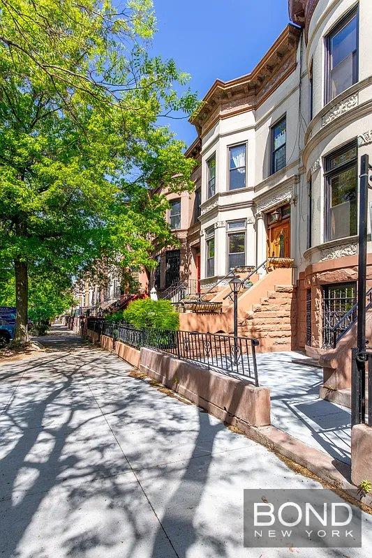 1137 Park Place Crown Heights Brooklyn NY 11213