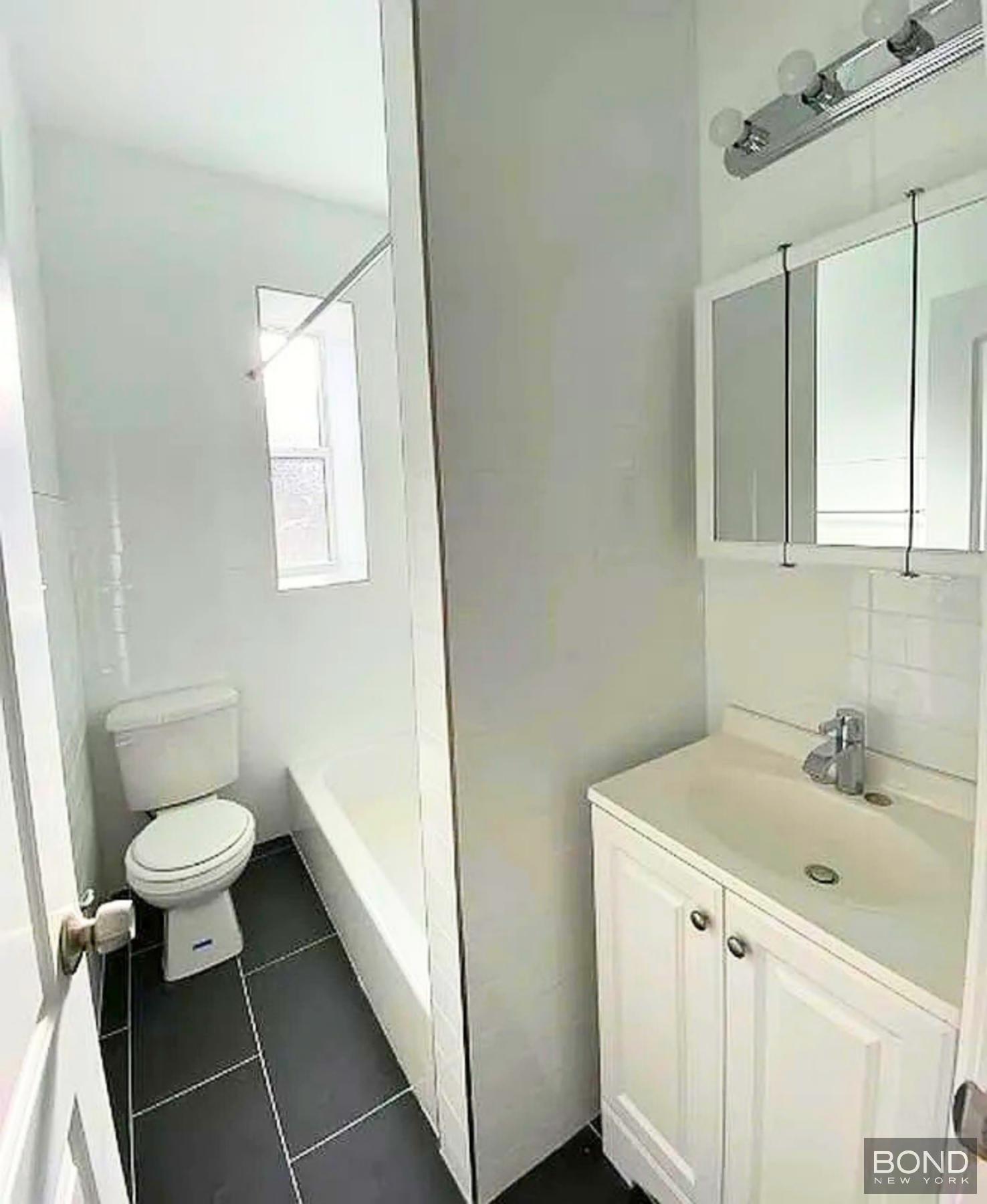 1295 Pacific Street 2R Crown Heights Brooklyn NY 11216