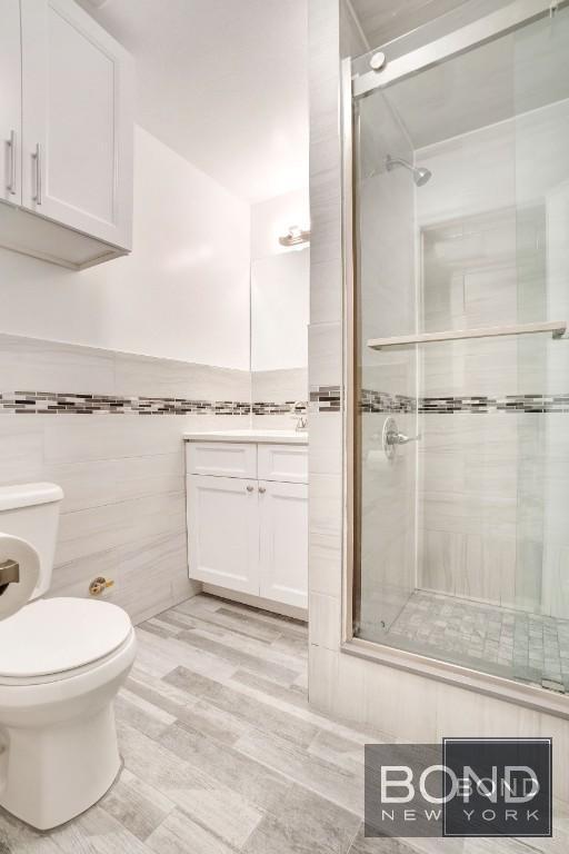 932 Eighth Avenue 3 Clinton New York NY 10019