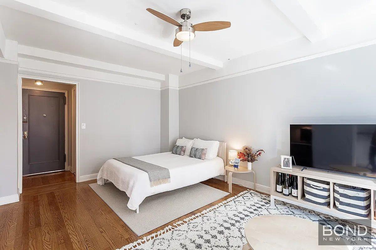 201 West 16th Street 8G Chelsea New York NY 10011