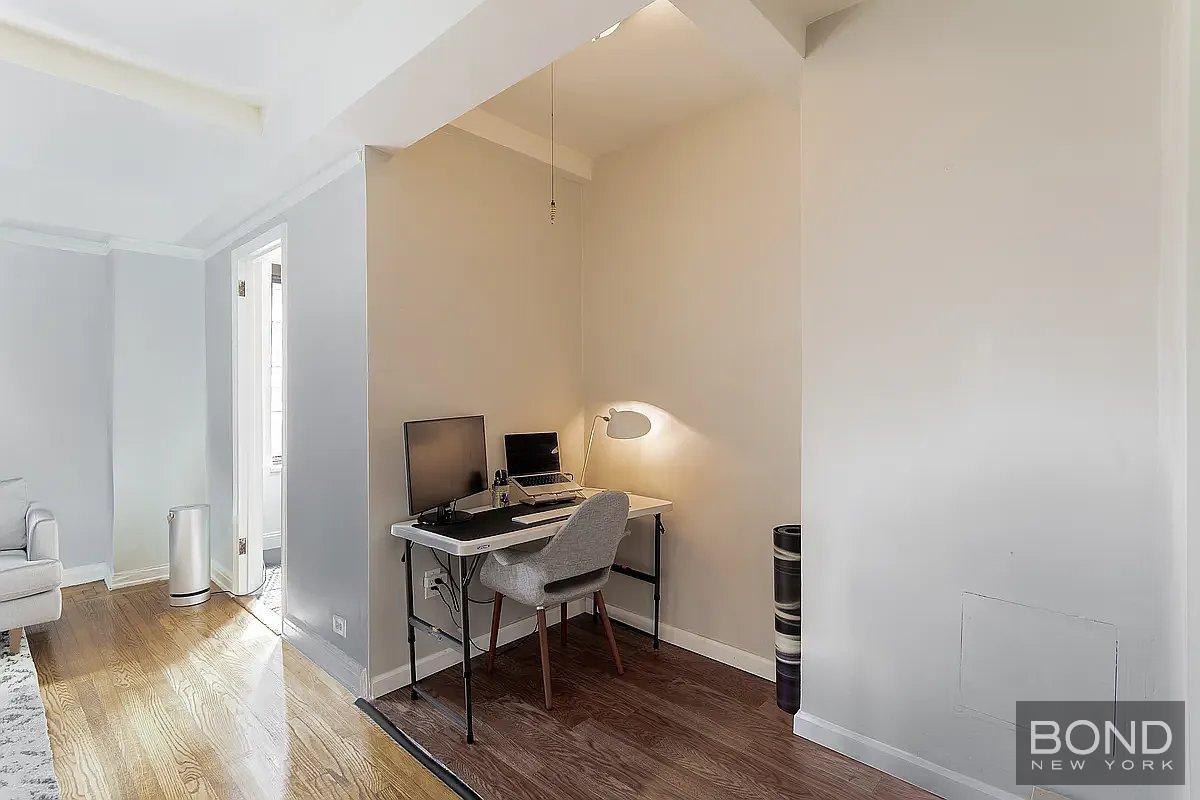 201 West 16th Street 8G Chelsea New York NY 10011