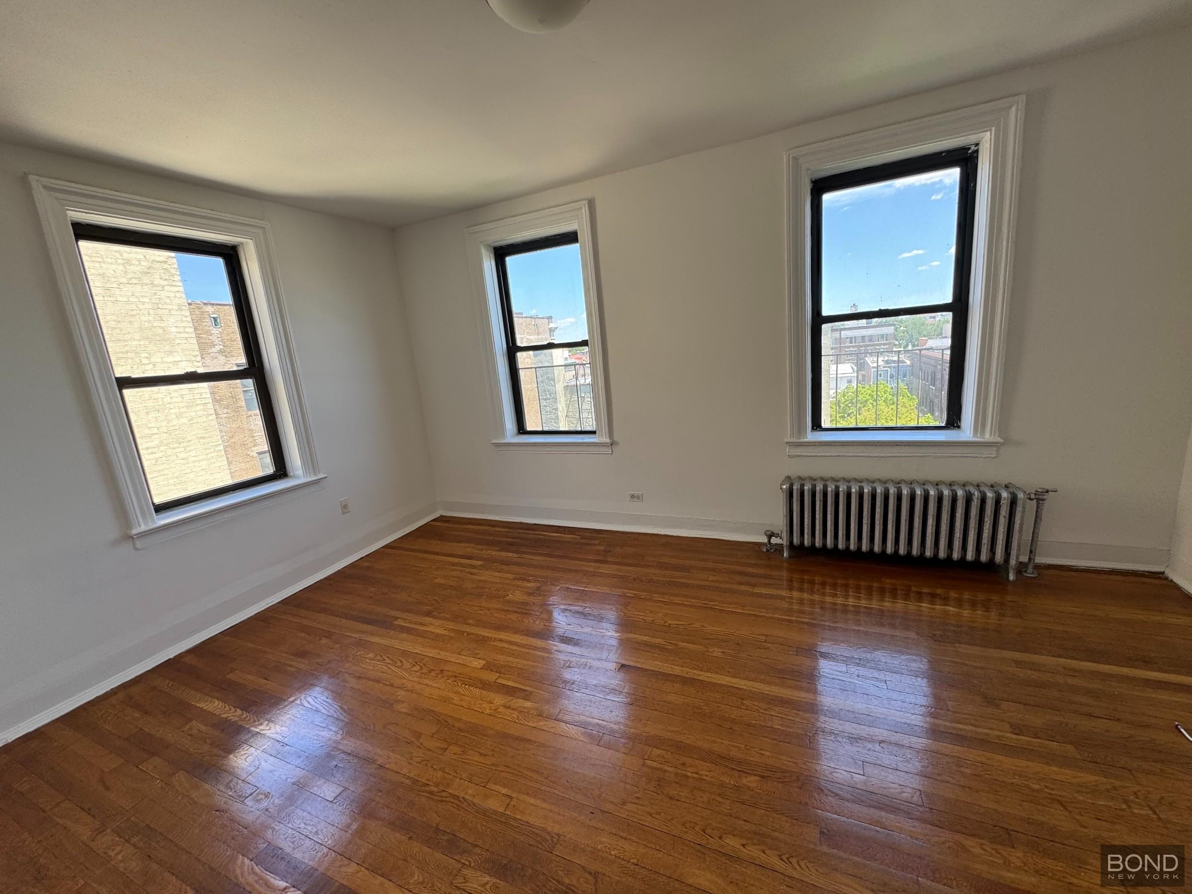 32-15 35th Street F6 Astoria Queens NY 11106