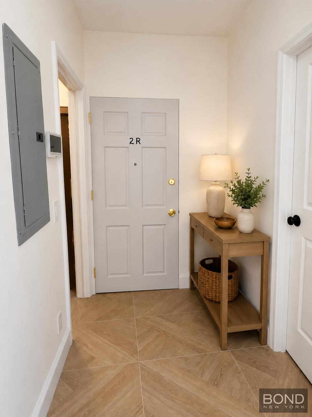 63-22 Flushing Avenue 2R Maspeth Queens NY 11378