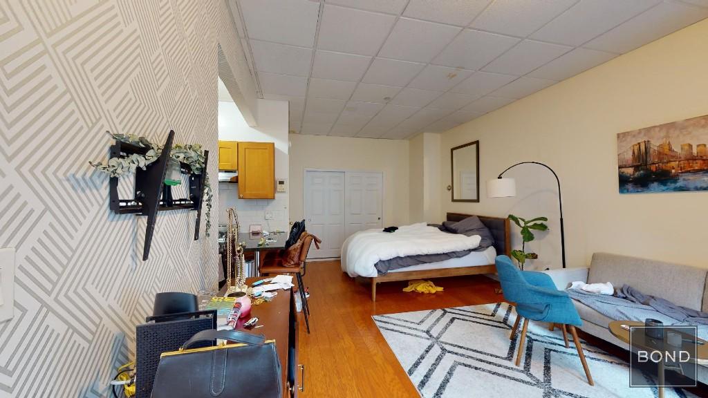 794 Lexington Avenue 3R Upper East Side New York NY 10065