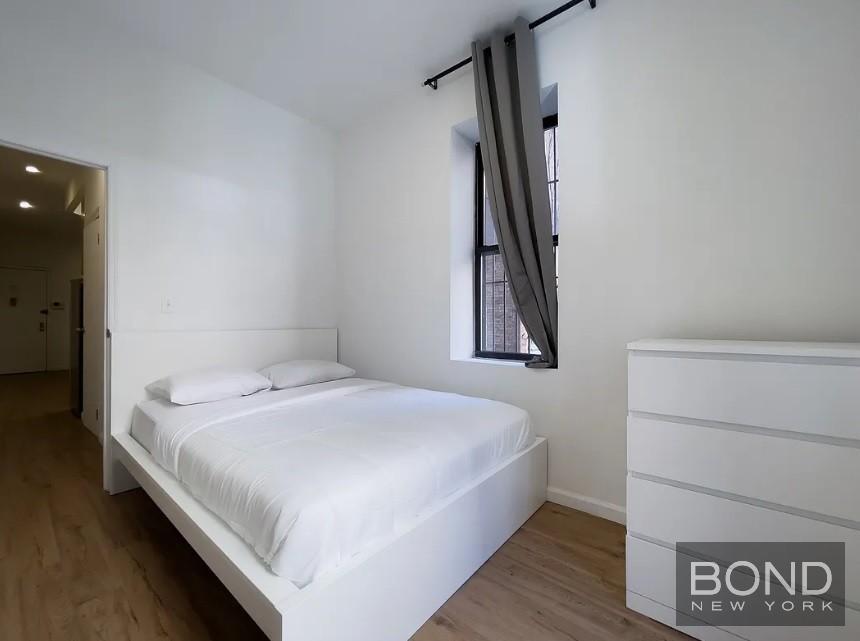 407 West 51st Street Clinton New York NY 10019