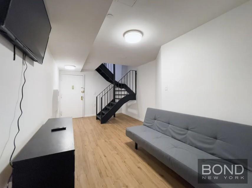 407 West 51st Street Clinton New York NY 10019