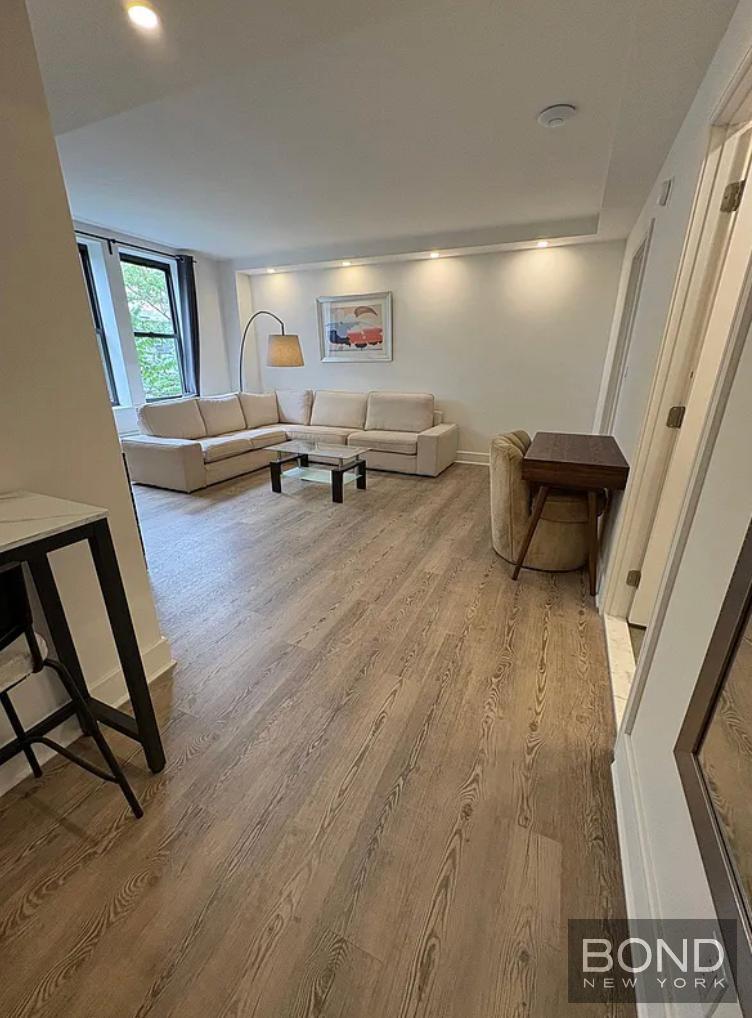 45 West 81st Street 6I Upper West Side New York NY 10024