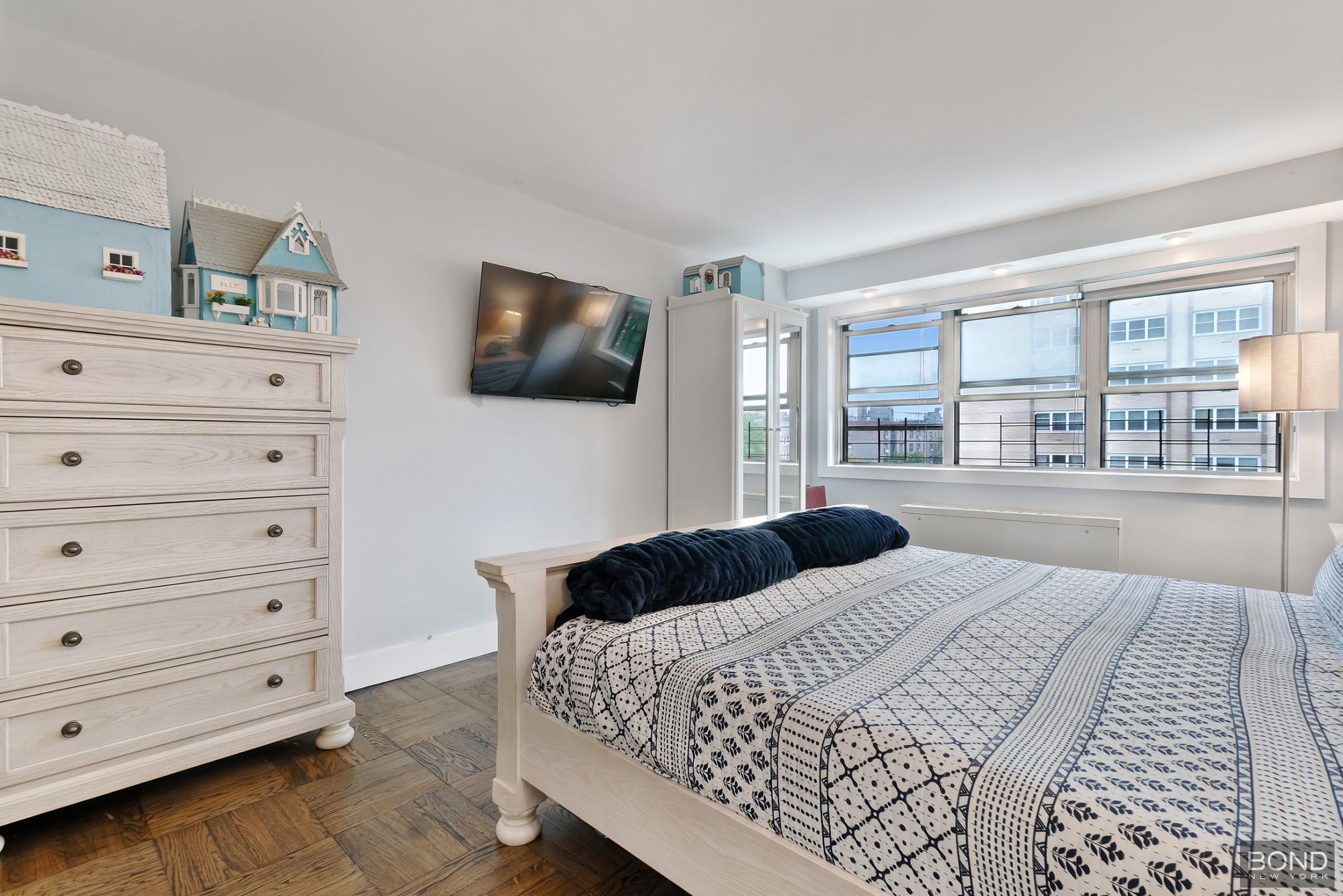 102-30 66th Road 4A Forest Hills Queens NY 11375