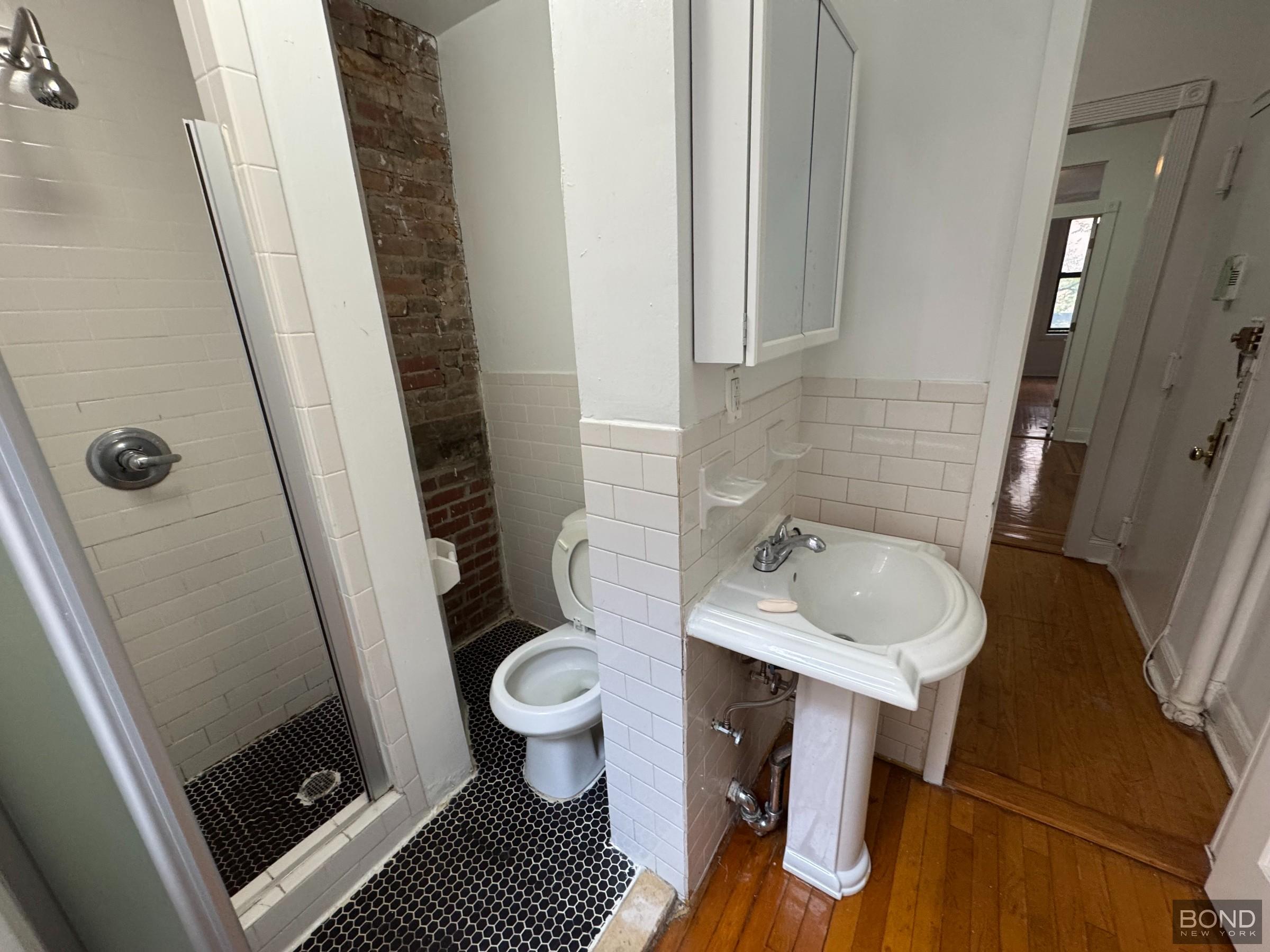 357 West 53rd Street 2E Clinton New York NY 10019
