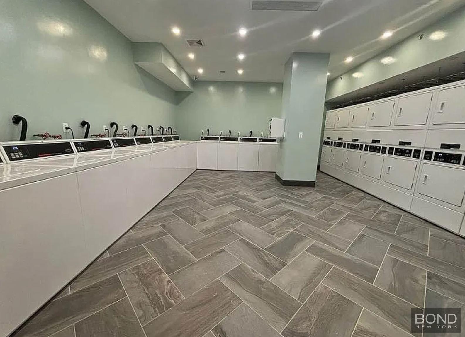 45 West 81st Street 15F Upper West Side New York NY 10024