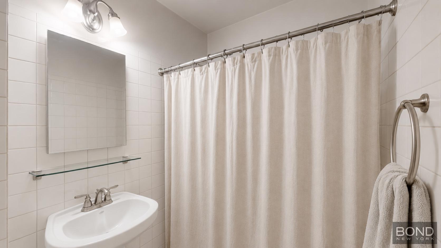 107 West 68th Street 1c Lincoln Square New York NY 10023