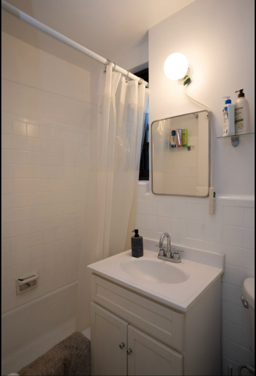 431 West 54th Street 5D Clinton New York NY 10019