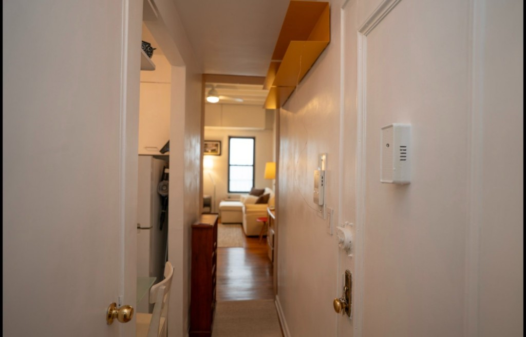 431 West 54th Street 5D Clinton New York NY 10019