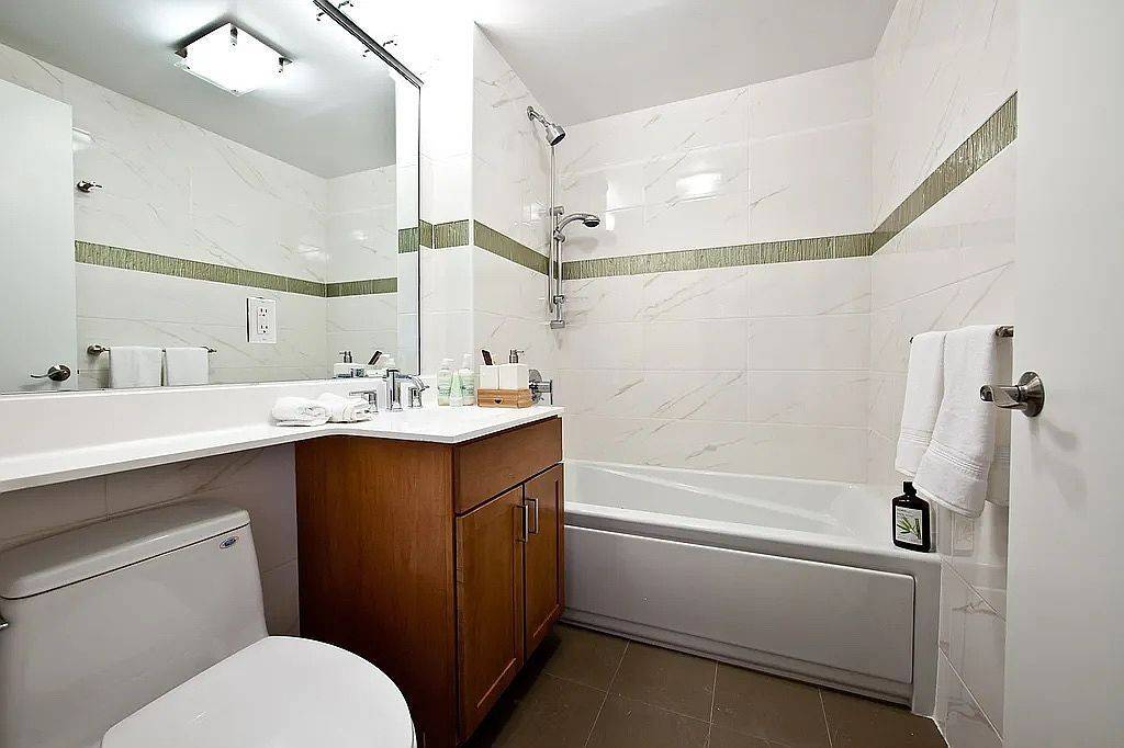 116-11 Curzon Road 3B Kew Gardens Queens NY 11418