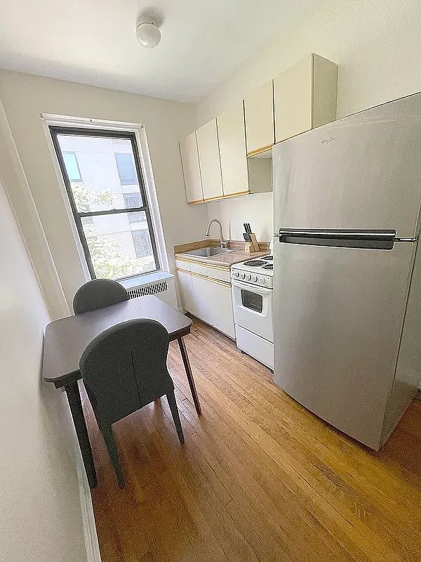 465 West 57th Street Clinton New York NY 10019