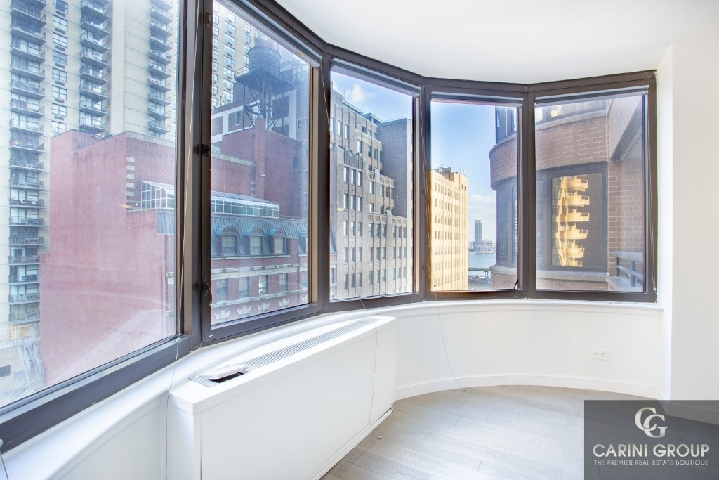 330 East 38th Street Murray Hill New York NY 10016