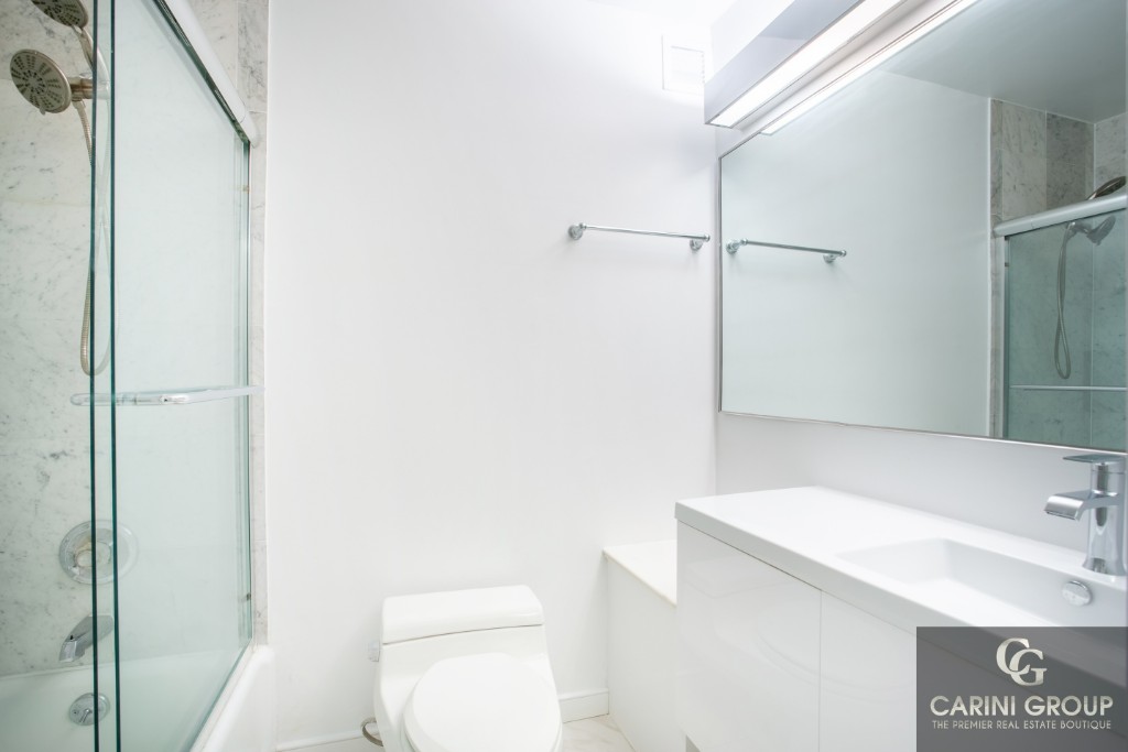 330 East 38th Street Murray Hill New York NY 10016