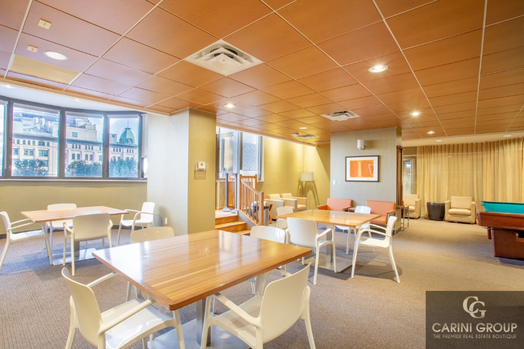 330 East 38th Street Murray Hill New York NY 10016