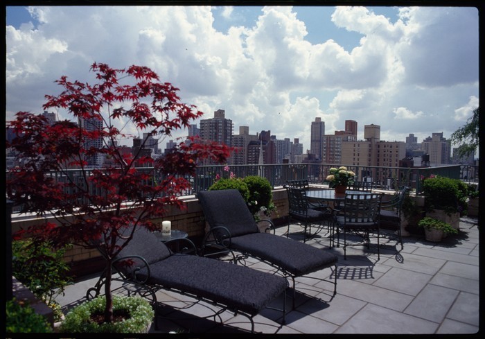 ベルナール・ビュッフェ、「NEW YORK-Park avenue」 425 Park Avenue - Wikipedia